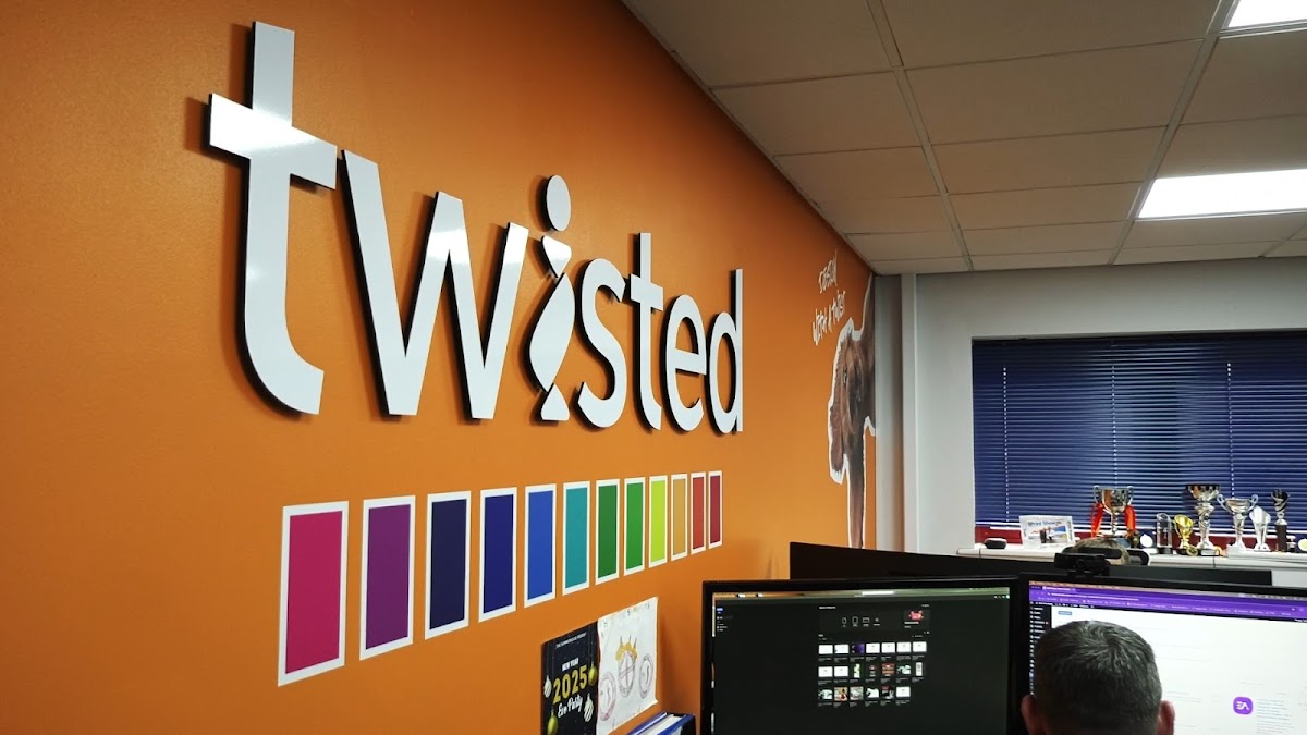 Twisted – Creative Design with a Twist
