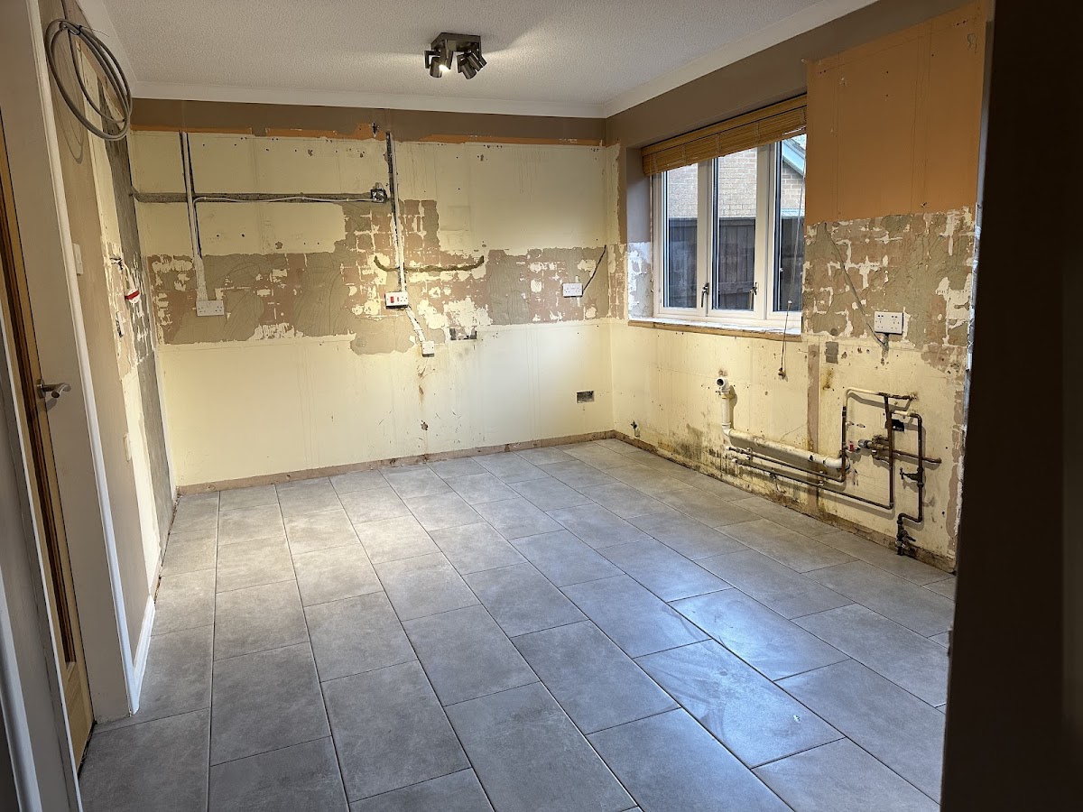 Lucas Tiling