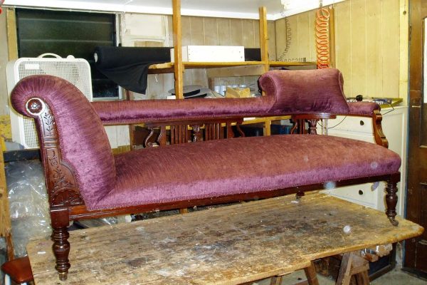 H S Mogg & Son MASTER UPHOLSTERERS