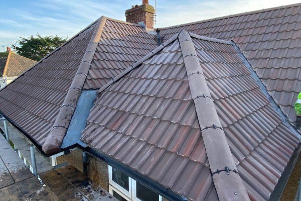 D J Thomas & Son Roofing