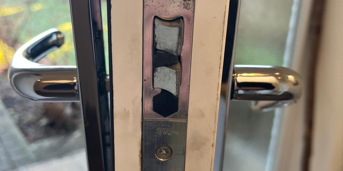 Locking Locksmiths