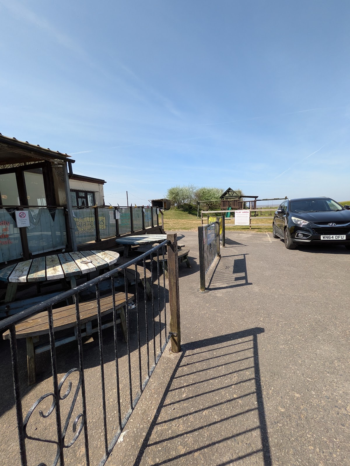 Sundowner Beach Bar at Beachside Holiday Park