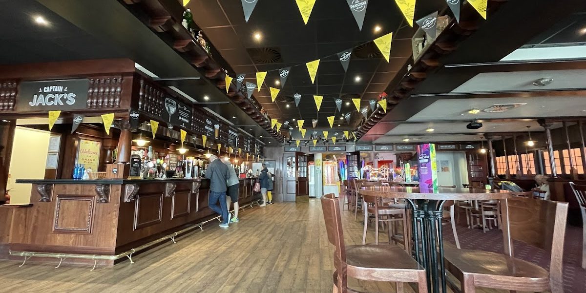 Captain Jack’s Bar