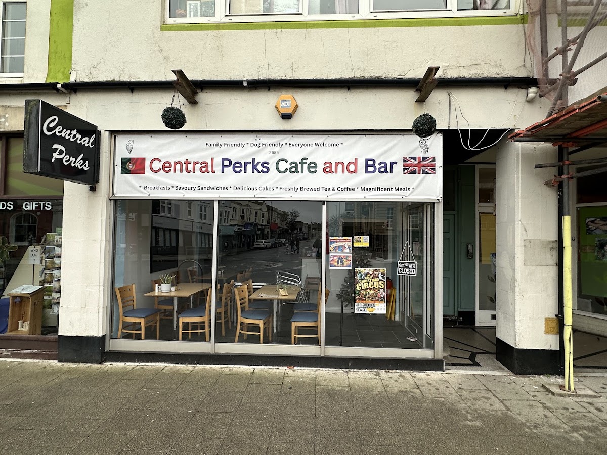 Central Perks Cafe Bar