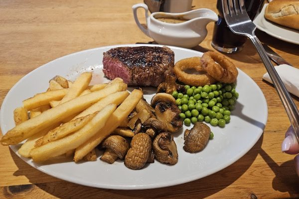 Breakers Bar and Restaurant
