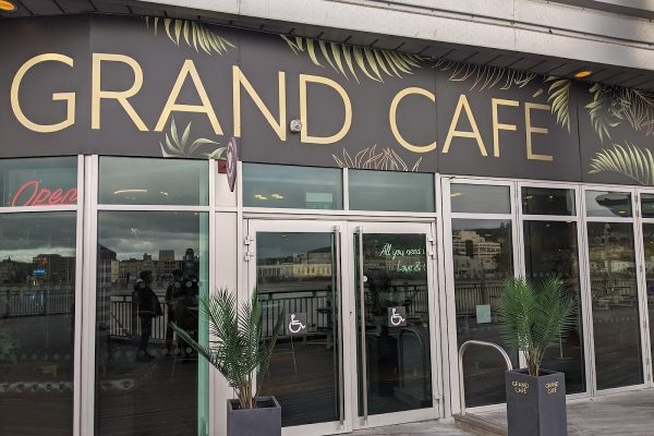 Grand cafe