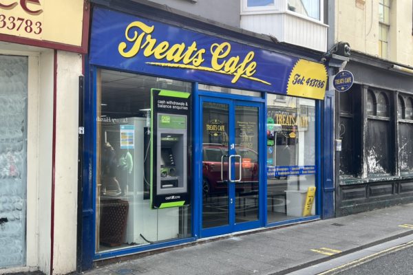 Treats Cafe