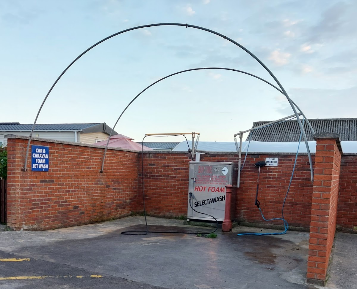 Foam Car & Caravan Wash – Brean