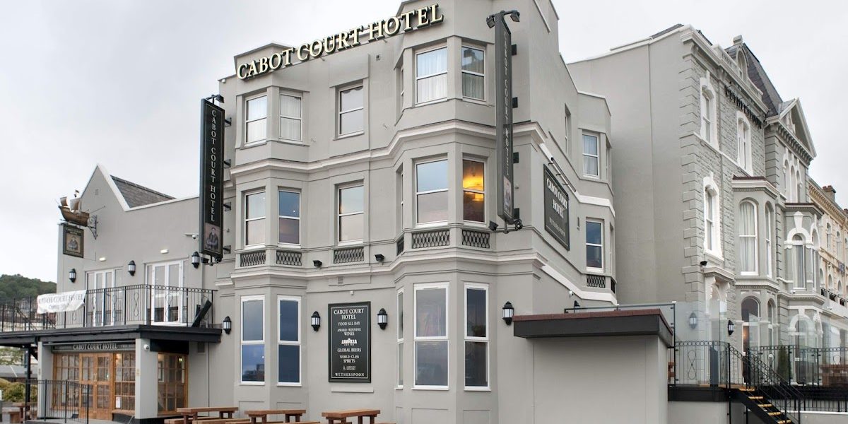 Cabot Court Hotel