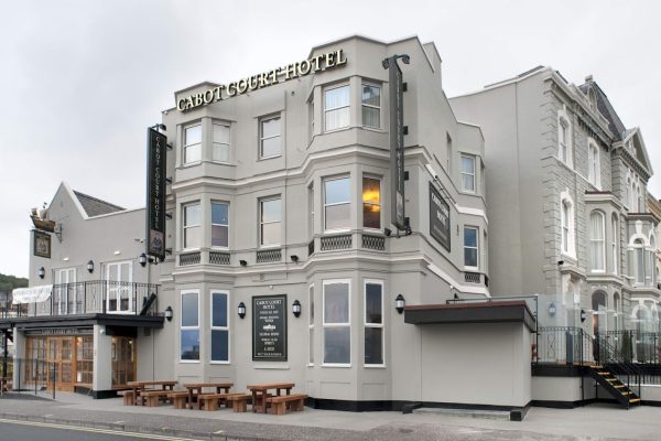 Cabot Court Hotel