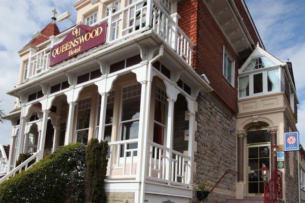 Queenswood Hotel