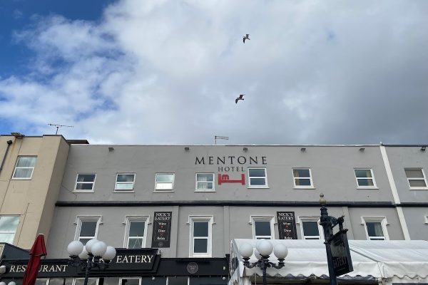 Bay view rooms at Mentone Hotel