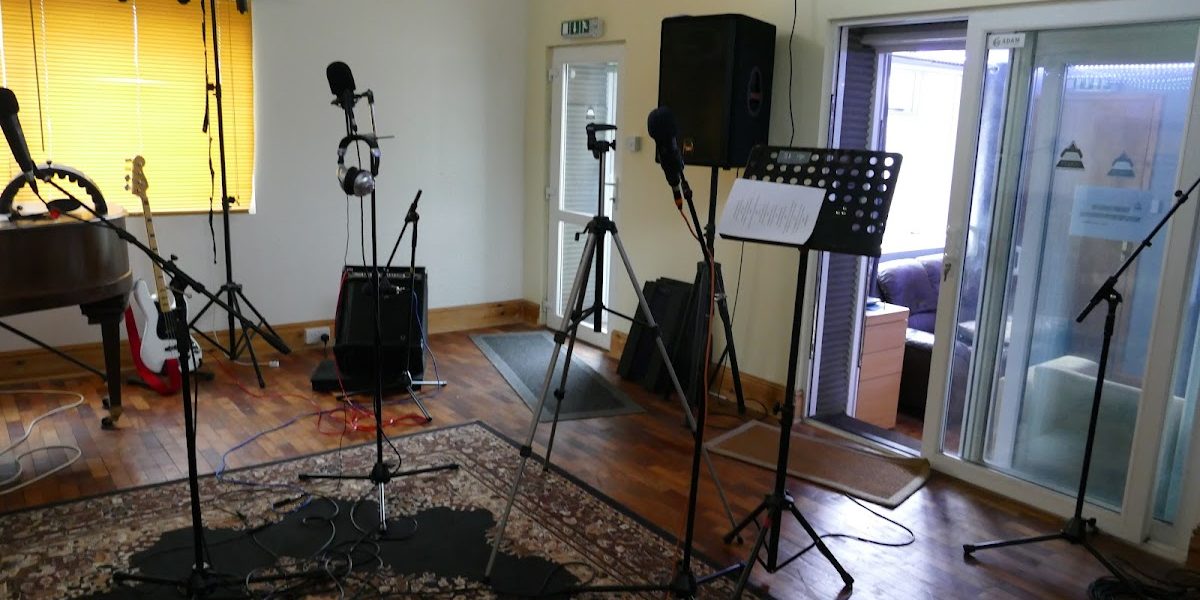 13 Sound Studios