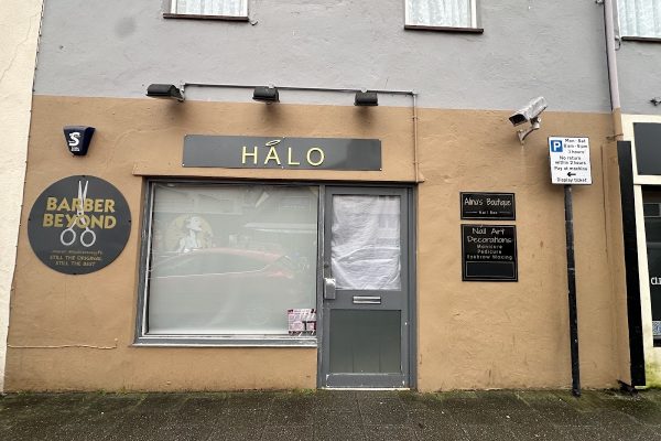 Salon “Halo”