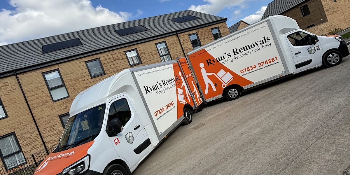 Ryan’s removals somerset man and van
