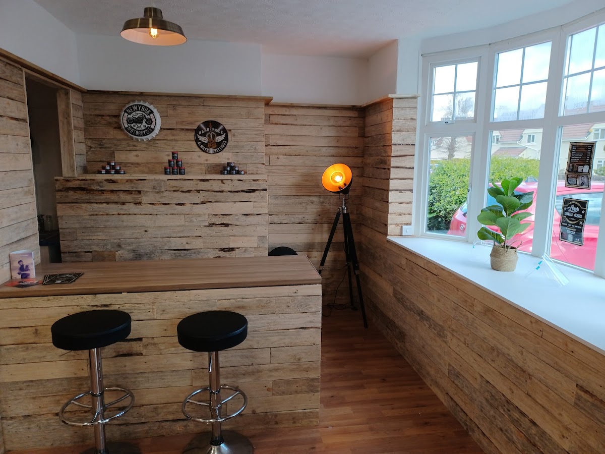 Lew’s Barber Shack