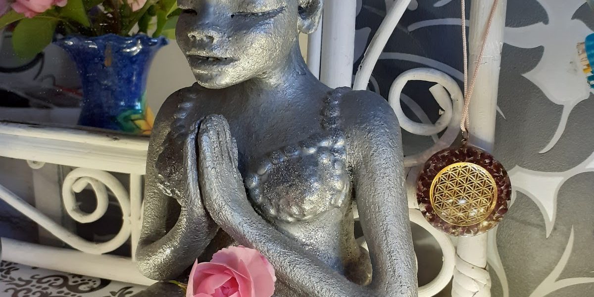 Magesta pottery