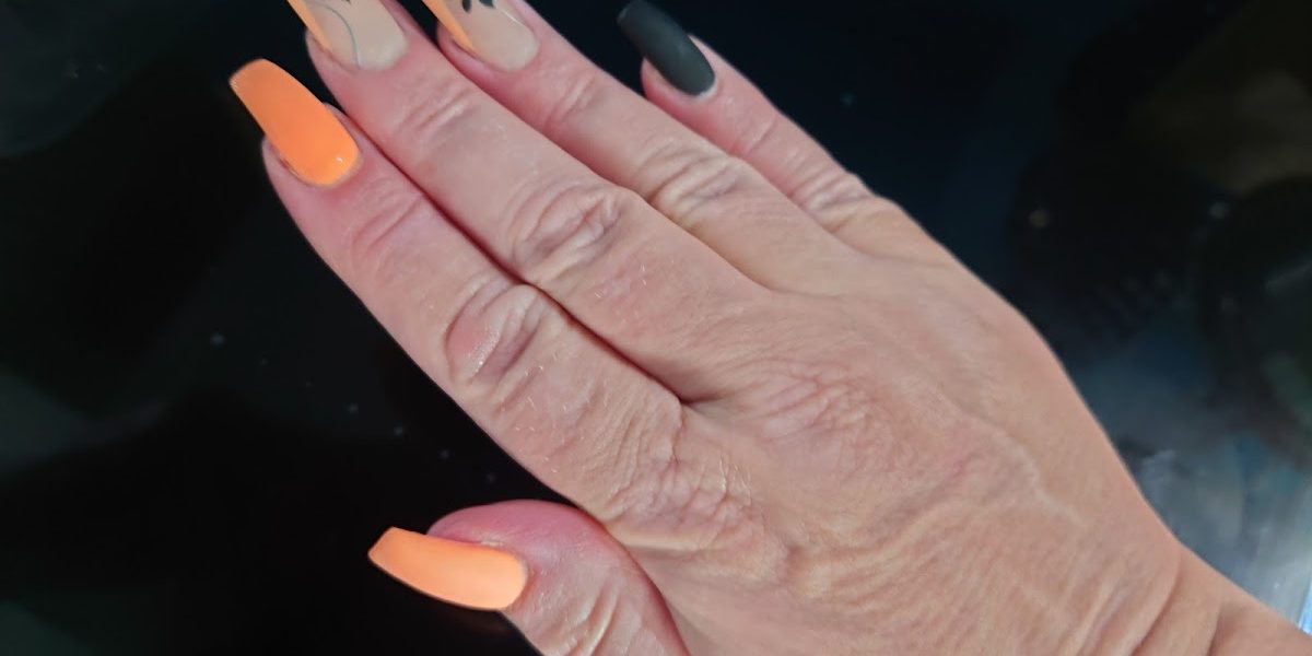 Weston Nails
