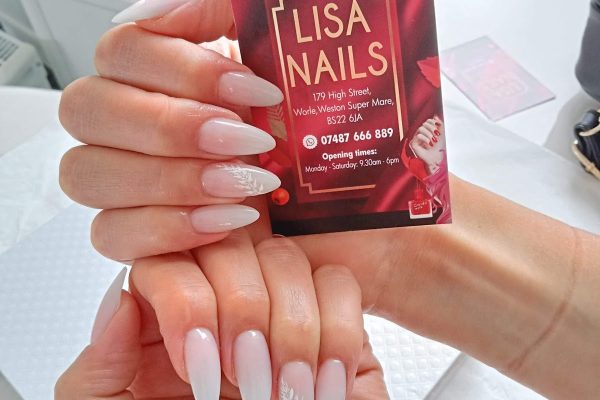 Lisa nails
