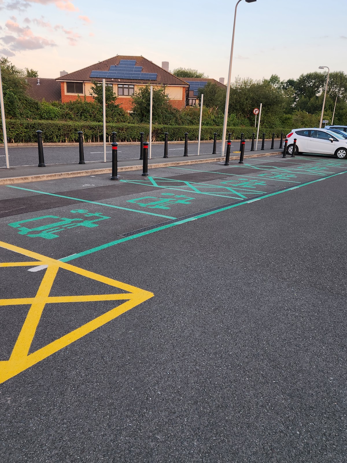 Worle Parkway Diamond Batch car park
