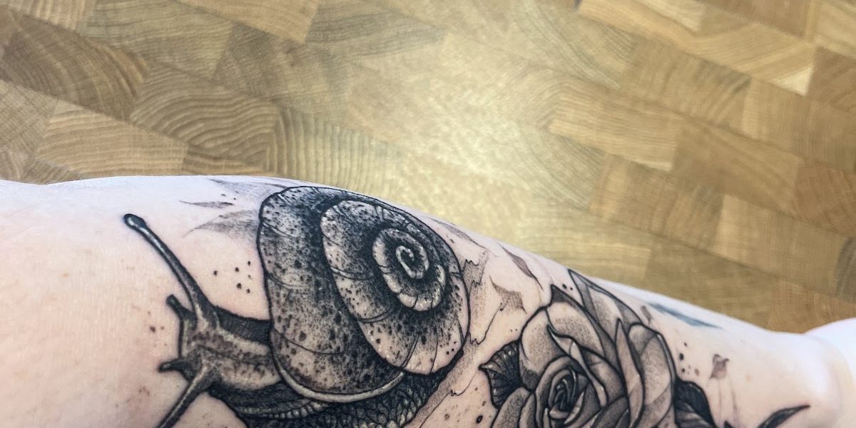 Fox’n’Roses Tattoo & Art Gallery