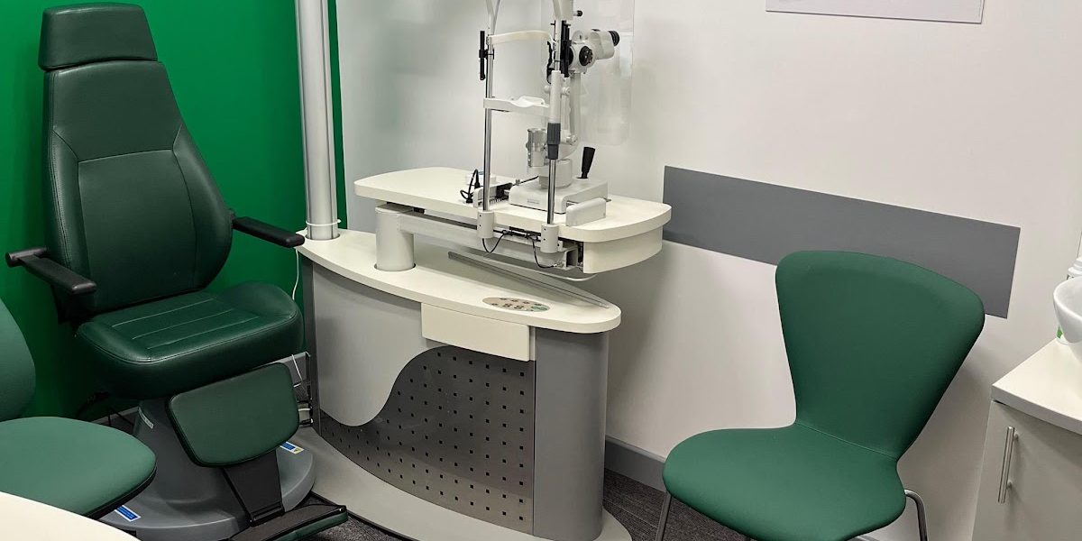 Specsavers Opticians and Audiologists – Worle Sainsbury’s