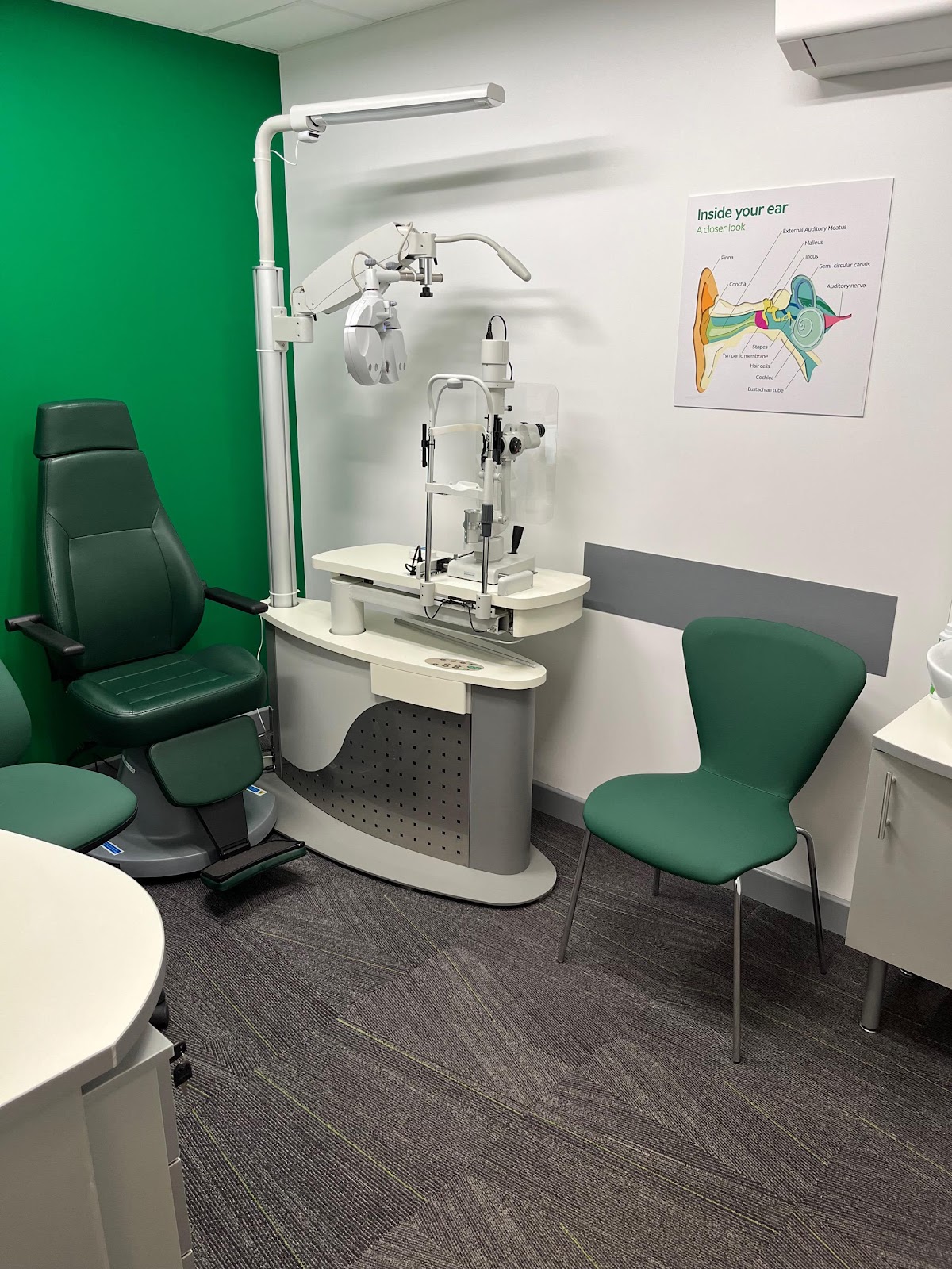 Specsavers Opticians and Audiologists – Worle Sainsbury’s