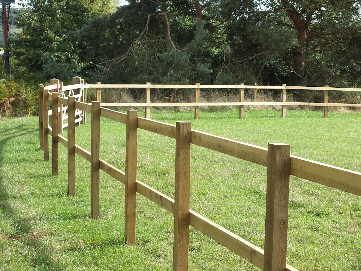 S B Fencing Contractors Ltd