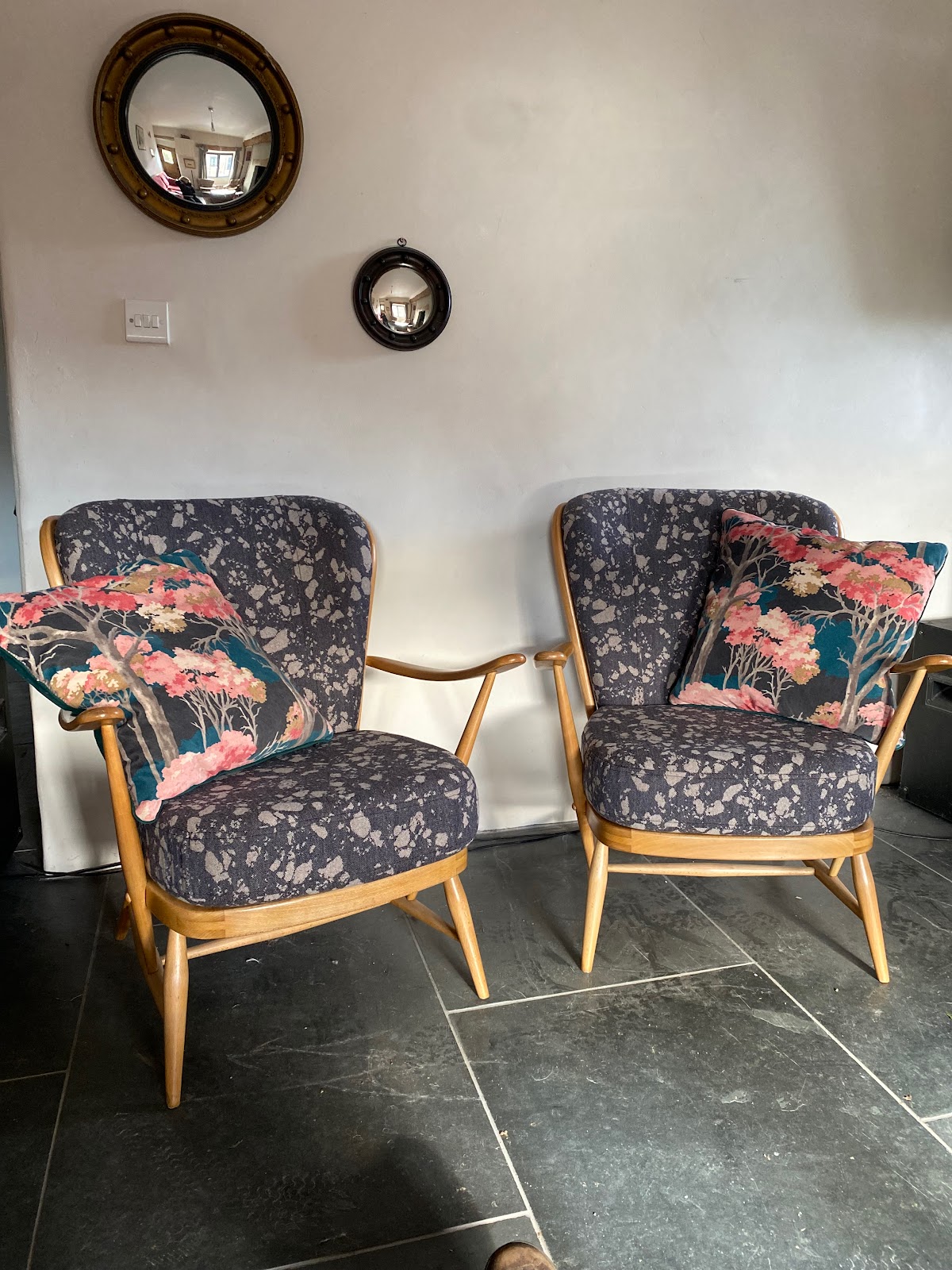 Crook peak upholstery