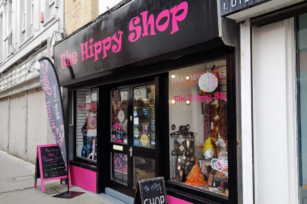 The Hippy Shop ( Hoodle and Bam)