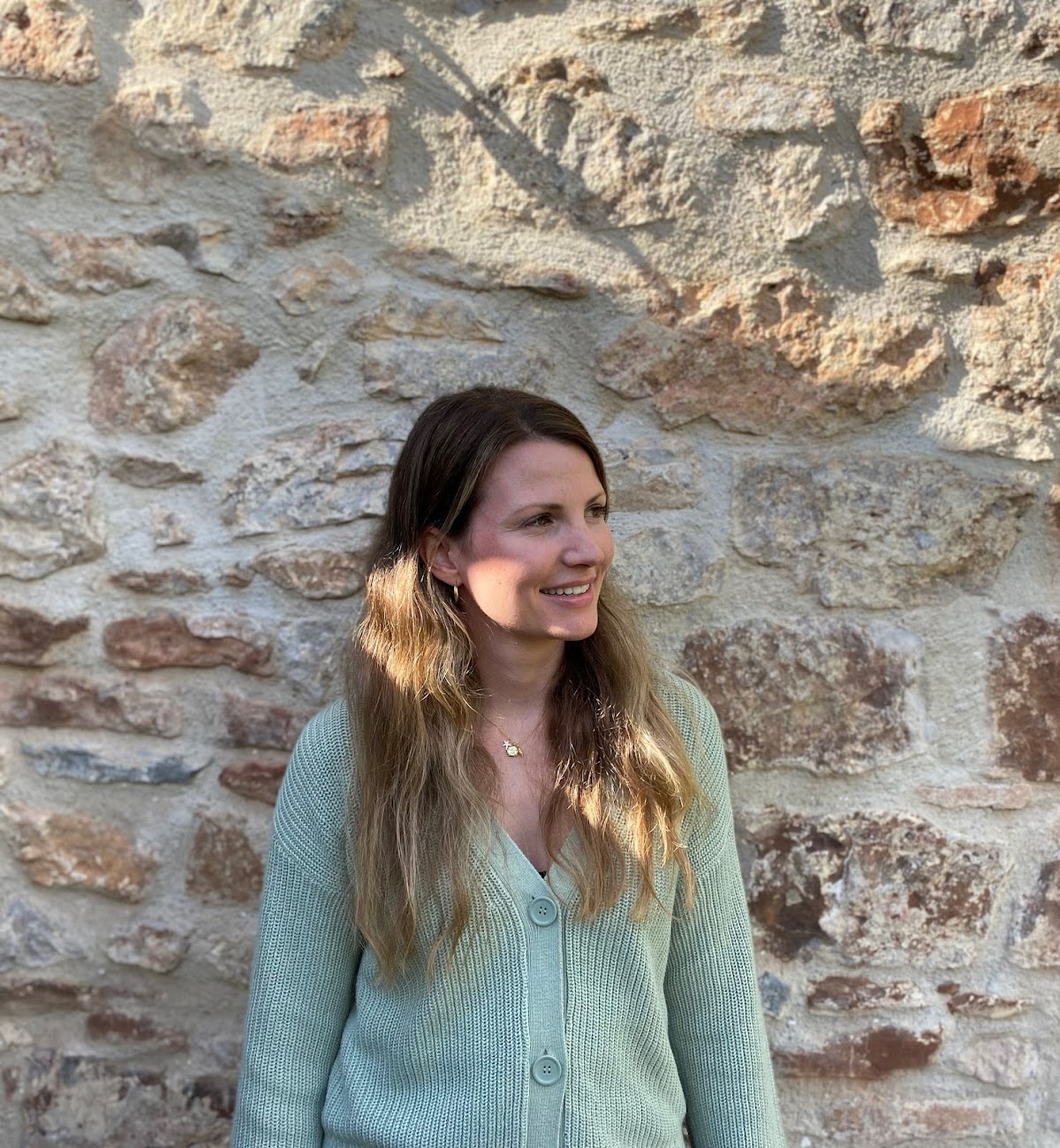 Iona Wellbeing- Hypnotherapy & Reiki