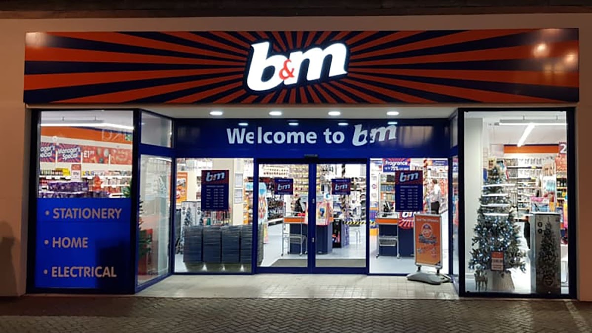 B&M Store