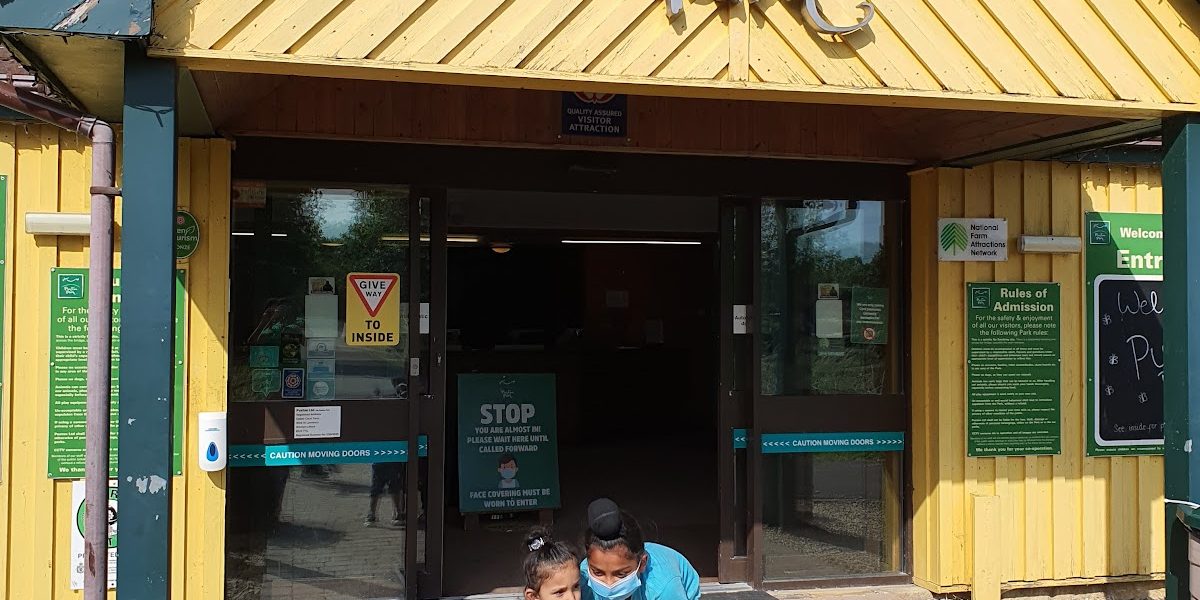 Puxton Farm Shop and Butchers