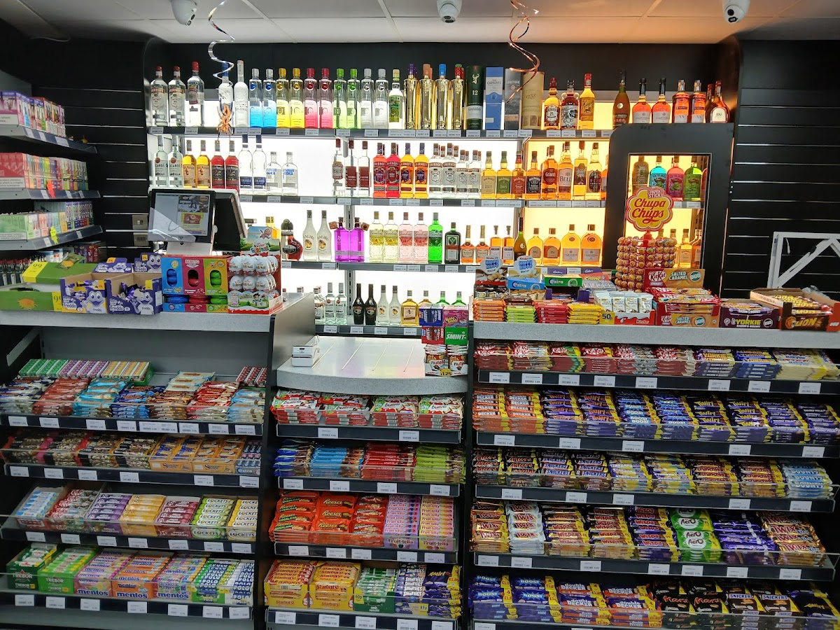 GO & GRAB CONVENIENCE SHOP & Asisn Groceries , frozen fish ,meat and vegetables