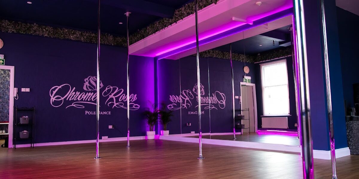 Chrome Roses Pole Dance – Newport