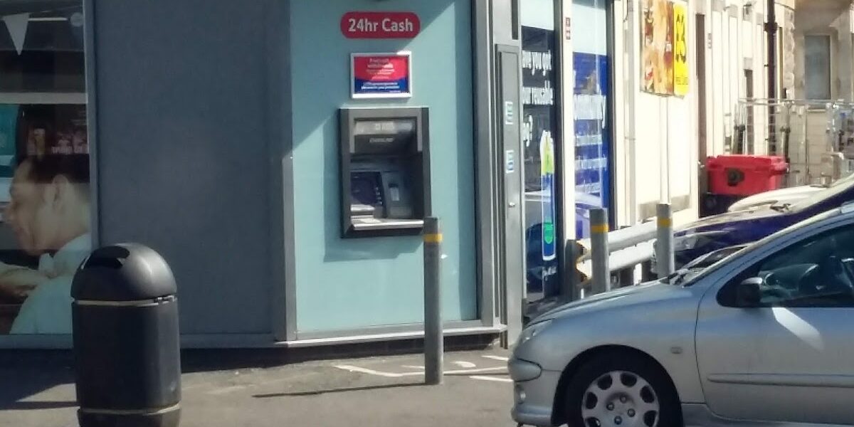 ATM ( tesco )