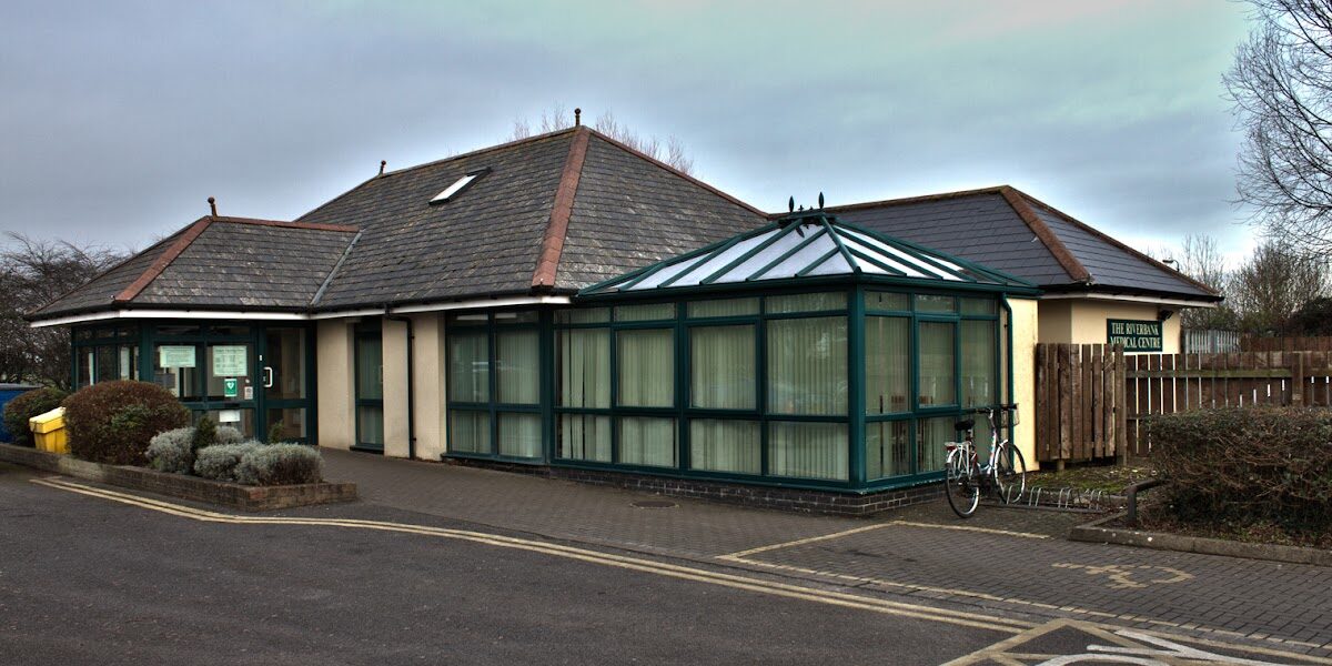 Riverbank Medical Centre (administration building)